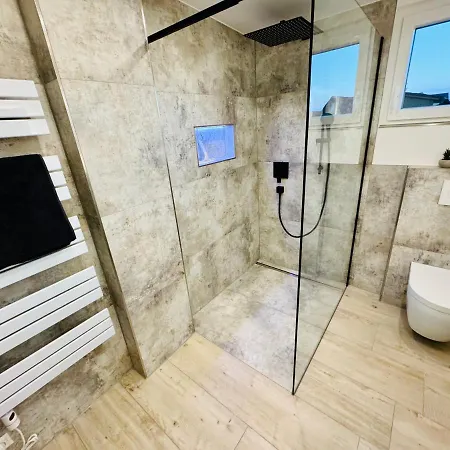 Landloft Lejlighed *